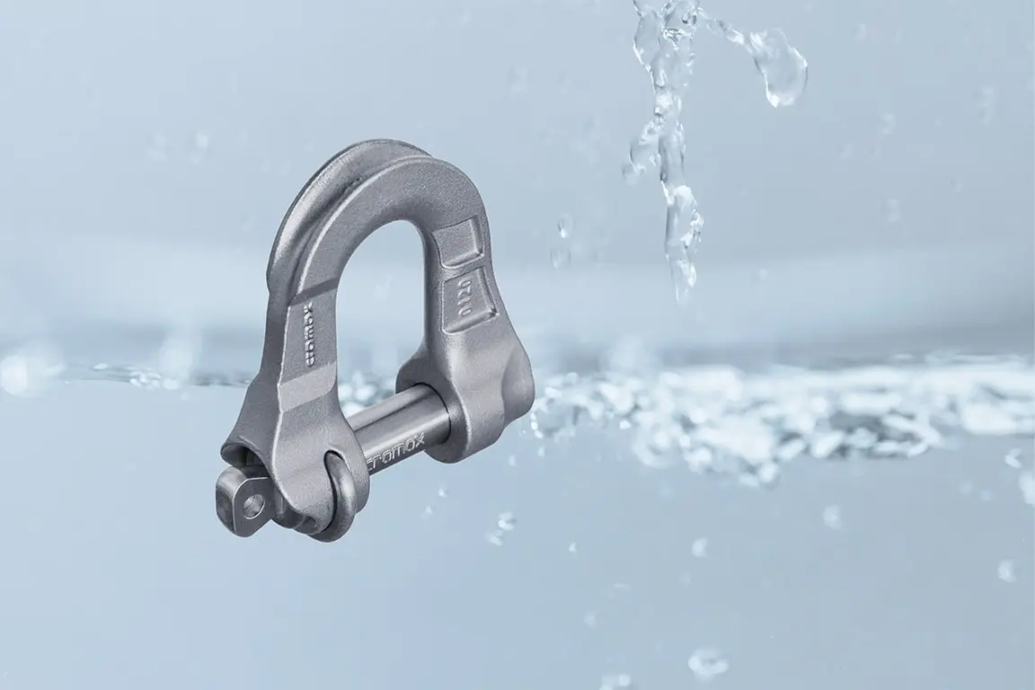 NOX/NiRo-Schäkel geschweift CSB in Wasser