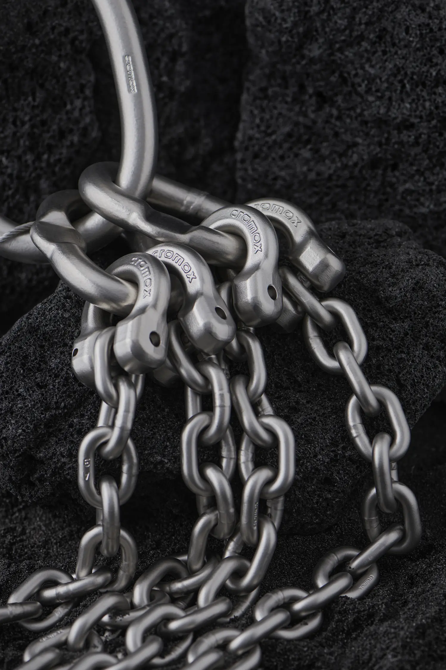 Rostfreie Edelstahl-Anschlagkette von cromox® mit Standardaufnahme Gabelschäkel Rostfreie Edelstahl-Anschlagkette von cromox® mit Standardaufnahme Gabelschäkel