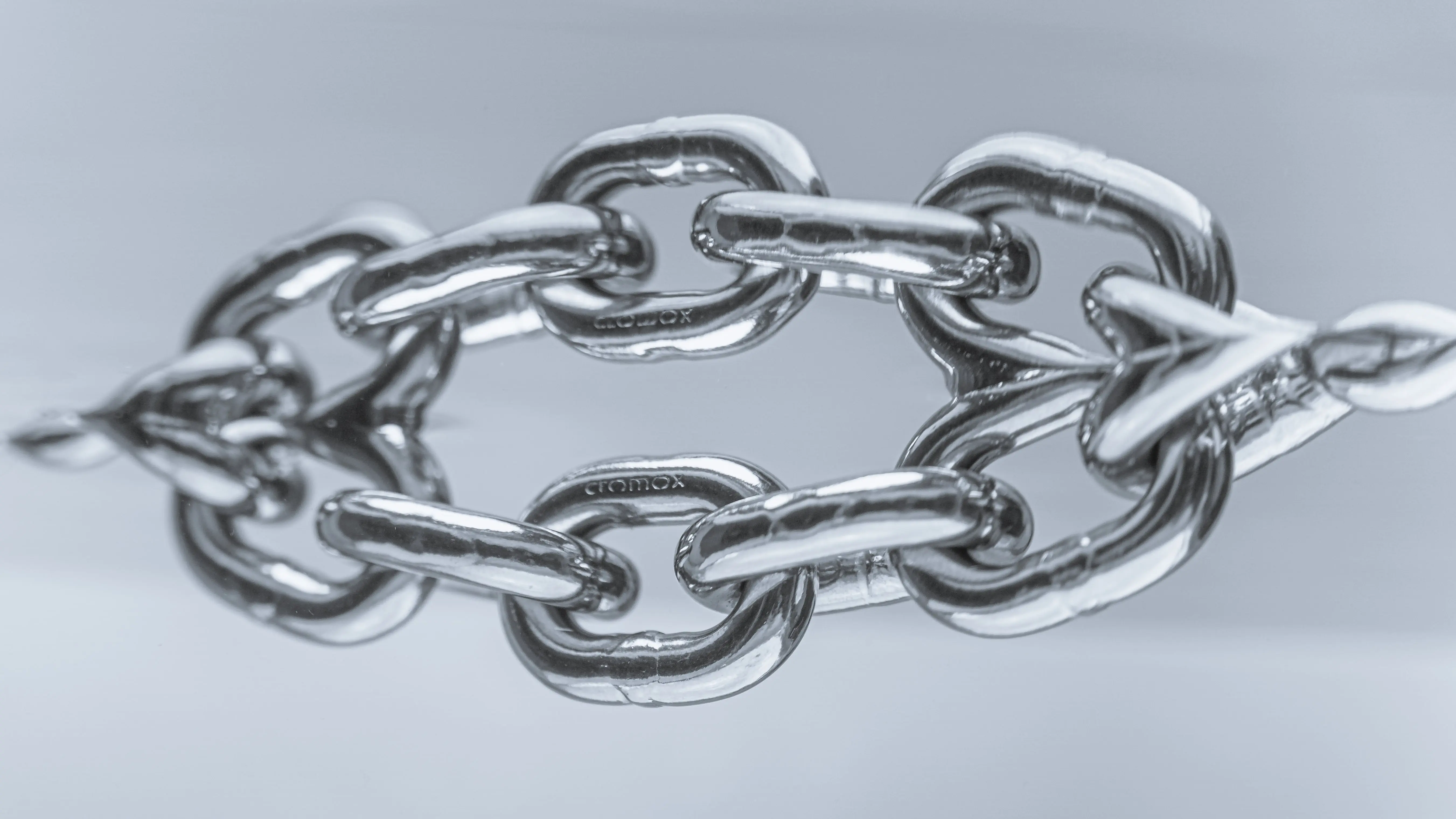 cromox® Stainless steel round link chains CDK and CDX - wherever the highest quality is required